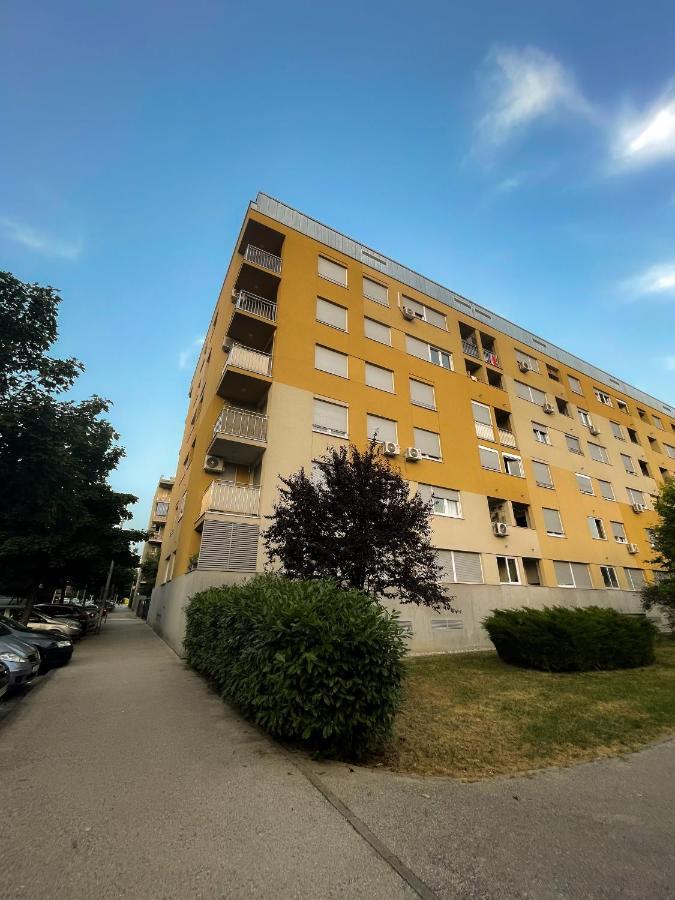 Apartman Welcome To Tresnjevka Zagreb Exterior photo