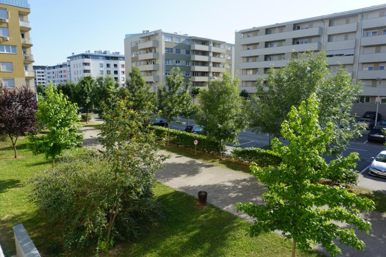 Apartman Welcome To Tresnjevka Zagreb Exterior photo